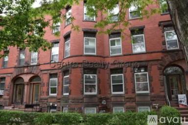 Main picture of 1897 Beacon St