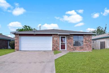 Main picture of 2703 Schwald Rd