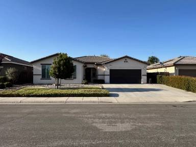 Main picture of 15232 Chatsworth Ave