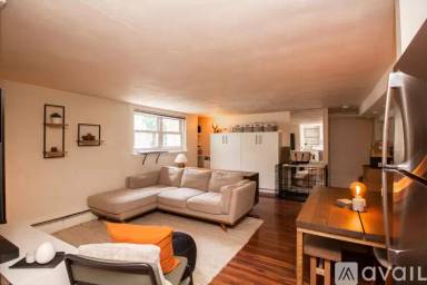 Main picture of 91 Chestnut St