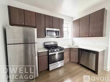 Main picture of 2814 N Troy St