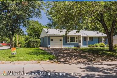 Main picture of 1948 Hayes Dr
