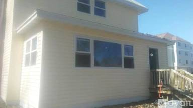 Main picture of 221 Court Ave N