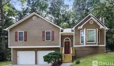 Main picture of 300 Ladora Dr