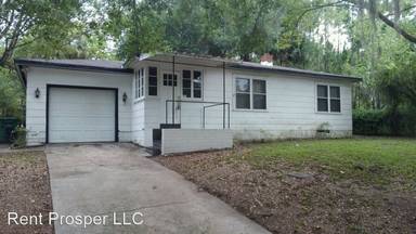 Main picture of 128 S Adelle Ave