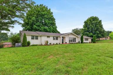 Main picture of 306 Locust Rd