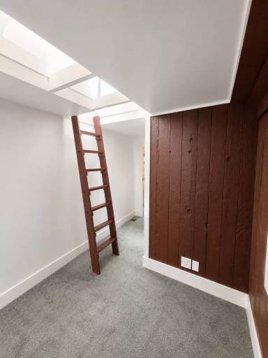 Main picture of 1390 I St