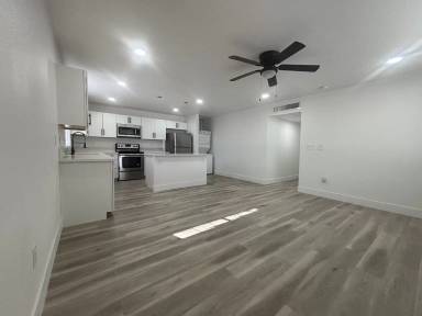 Main picture of 724 N 9th St