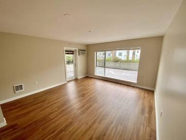 Main picture of 321 10th Ave S