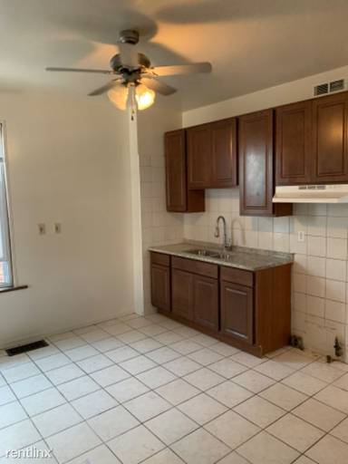 Main picture of 4433 N Bernard St