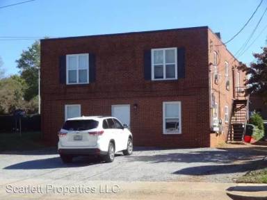 Main picture of 2227 N Main Ave
