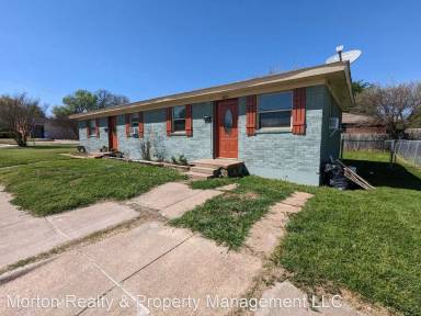 Main picture of 803 Mercedes St