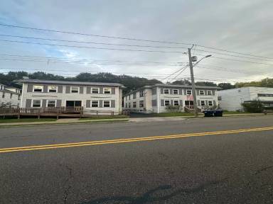 Main picture of 49 Park Ave