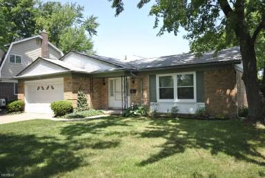 Main picture of 2869 E Eisenhower Pkwy