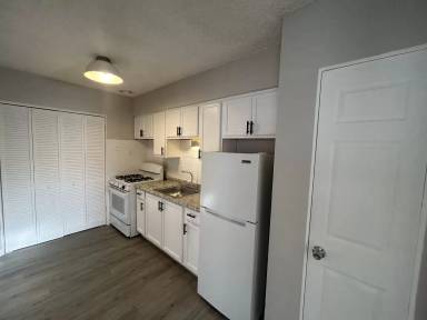 Main picture of 8039 Gravois Rd