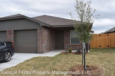 Main picture of 1104 Barbara Jordan St