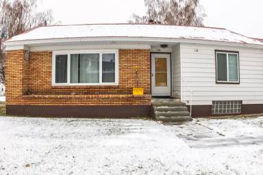 Main picture of 118 N 8th St