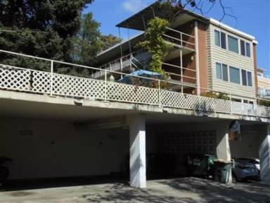 Main picture of 154 Valley St