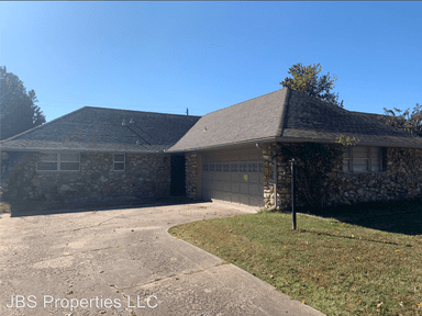 Main picture of 10138 E 23rd St