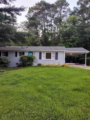 Main picture of 710 US Highway 70 E