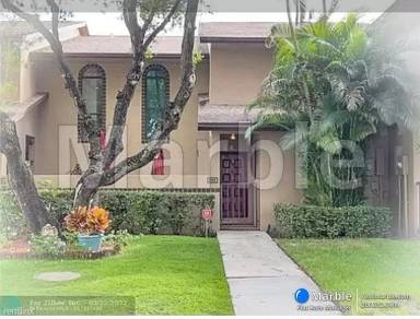 Main picture of 2352 NW 39th Ave