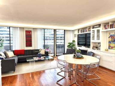 Main picture of 700 New Hampshire Ave NW
