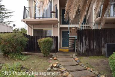 Main picture of 2213 Roselake Ave
