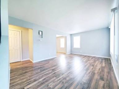 Main picture of 23214 Gay St