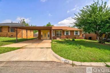 Main picture of 117 E Pratt Dr