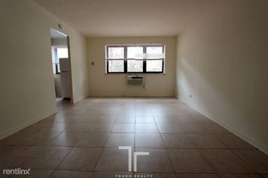 Main picture of 510 W Briar Pl