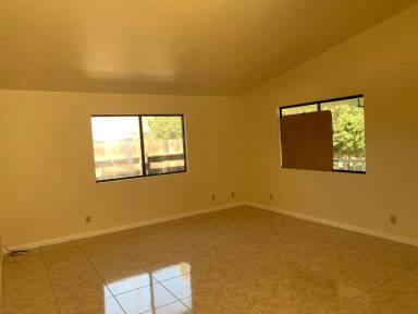 Main picture of 213 N 5th St