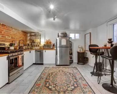 Main picture of 1266 N Lafayette St
