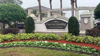 Main picture of Courtney Landing Condominium
