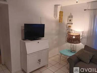 Main picture of 203 C St