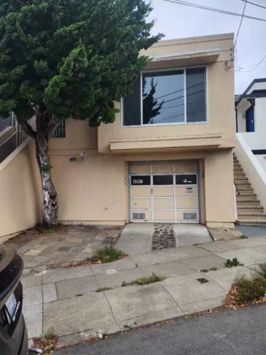 Main picture of 124 Circular Ave