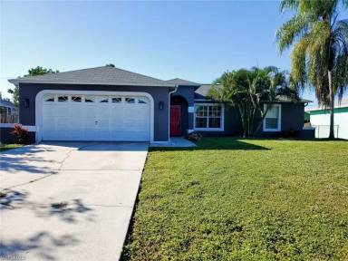 Main picture of 18242 Maple Rd