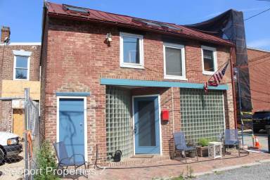 Main picture of 206 S Patrick St