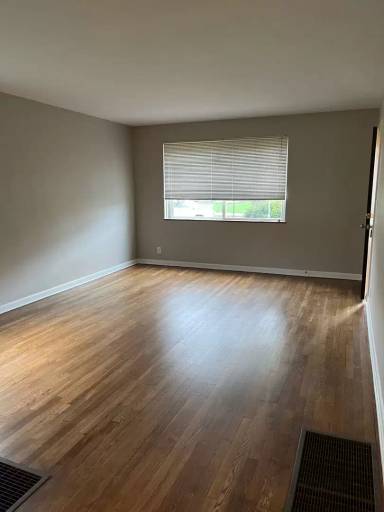 Main picture of 120 E Cooke Rd