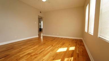 Main picture of 2359 N Drake Ave