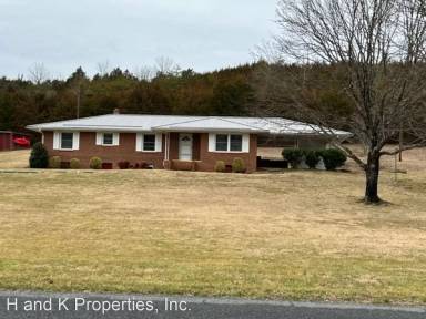 Main picture of 3046 Turnpike Rd