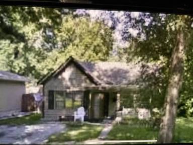 Main picture of 925 N Poplar St