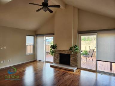 Main picture of 4415 Desin Dr