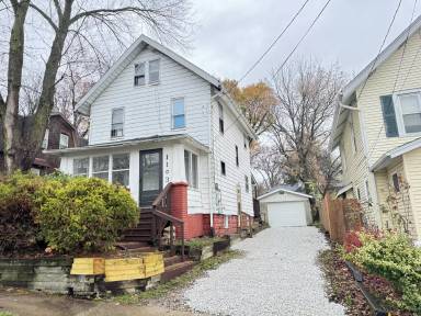 Main picture of 1103 Sawyer Ave