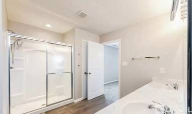 Main picture of 1364 W Wyndstone Way