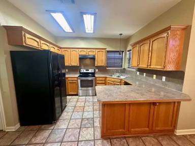 Main picture of 14371 Whispering Oaks Dr