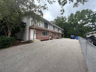 Main picture of 536 Melody Ln
