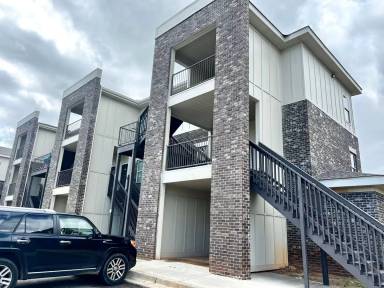 Main picture of Midtown At 712