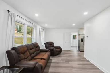 Main picture of 1754 Meadowglades Dr