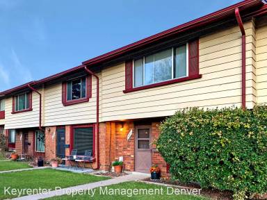 Main picture of 415 S Balsam St