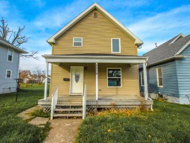 Main picture of 1116 B Ave NW